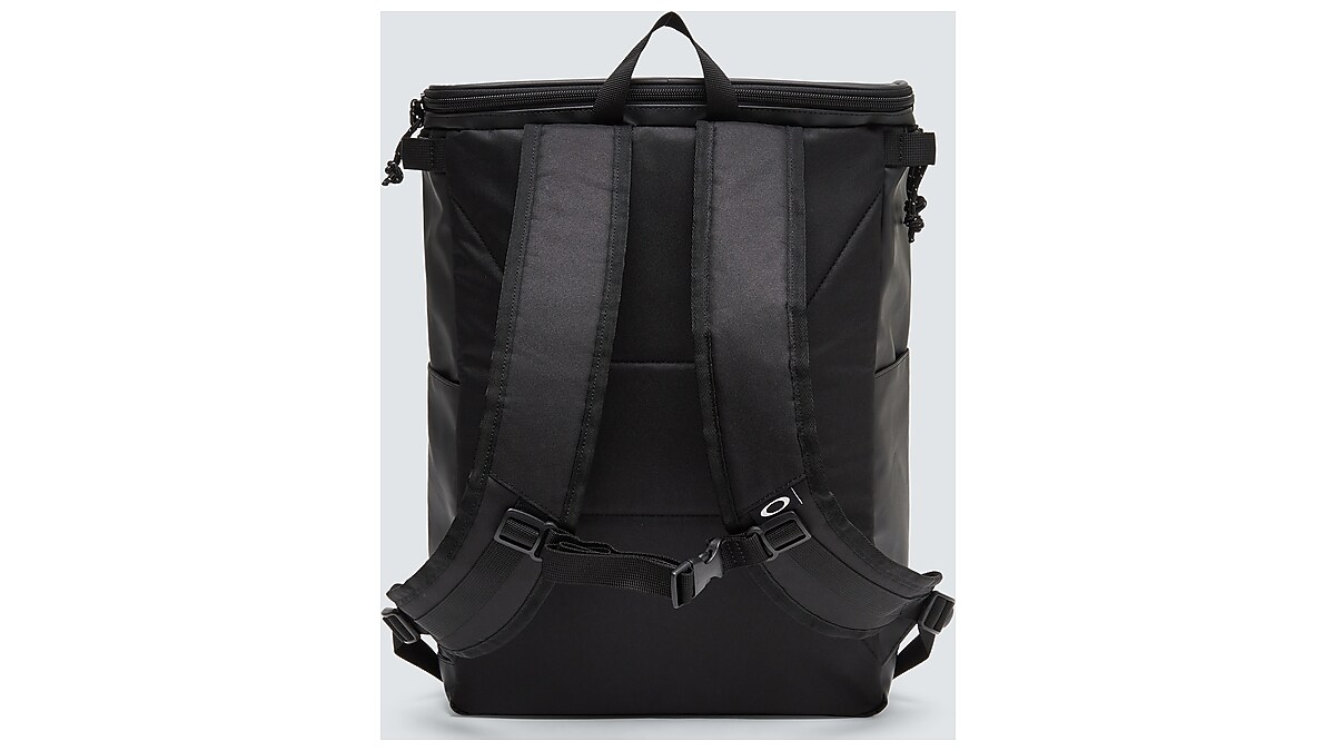 Oakley Essential Day Pack S 7.0 Ytr - Blackout | Oakley® 日本