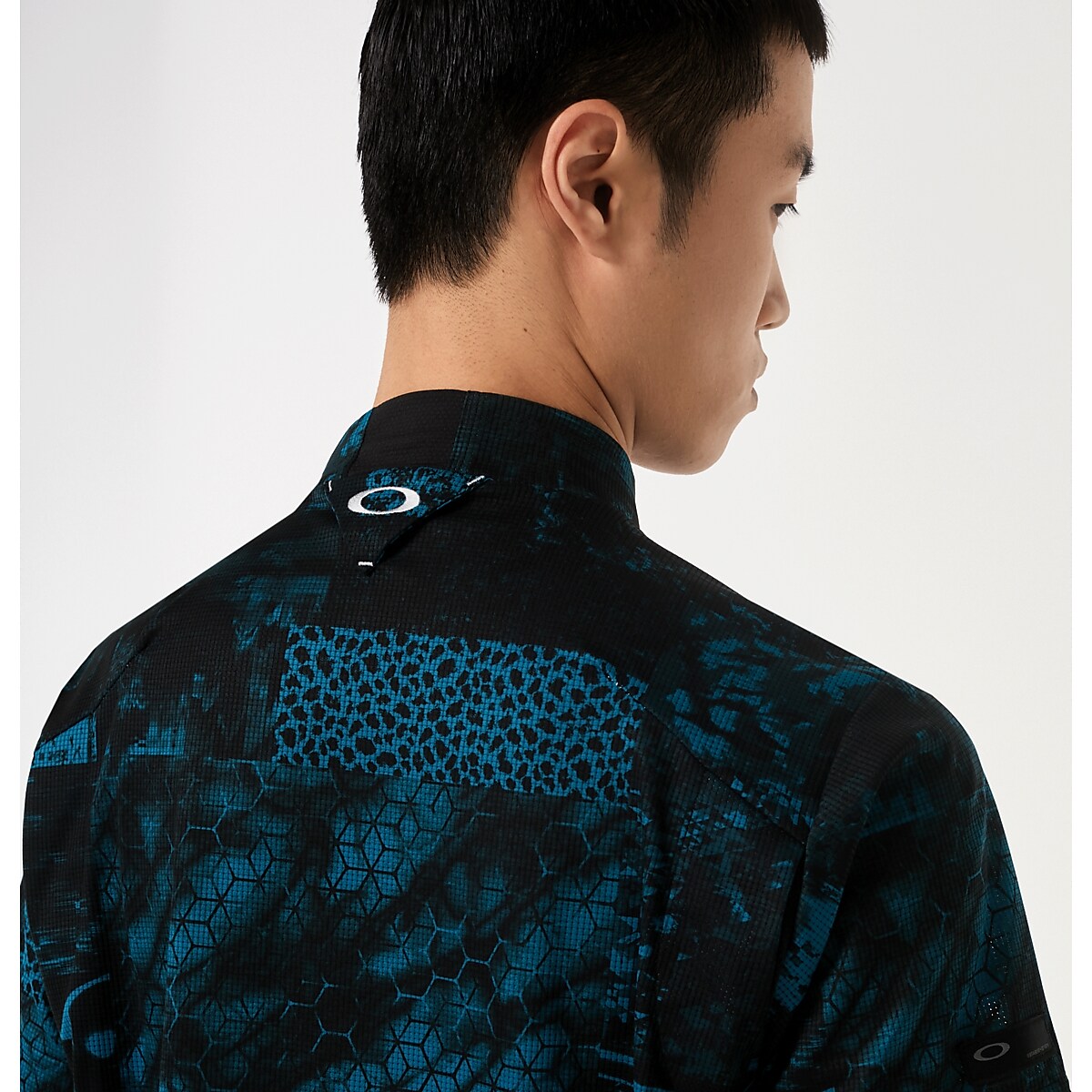 Oakley Skull Icy Breath Digital Mock Shirt - Black Print | Oakley