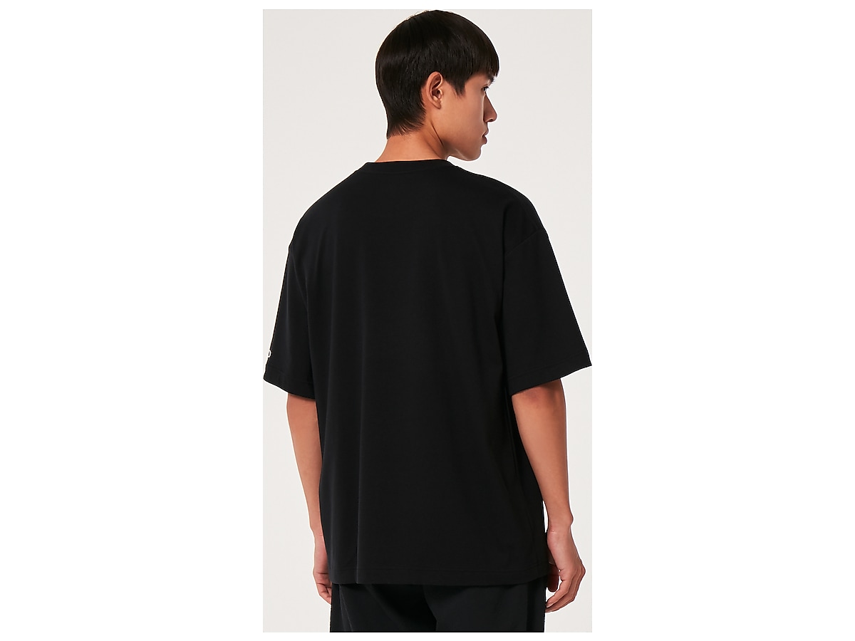 Oakley Enhance Qdc SS Tee Wide 2.0 - Blackout | Oakley® 日本