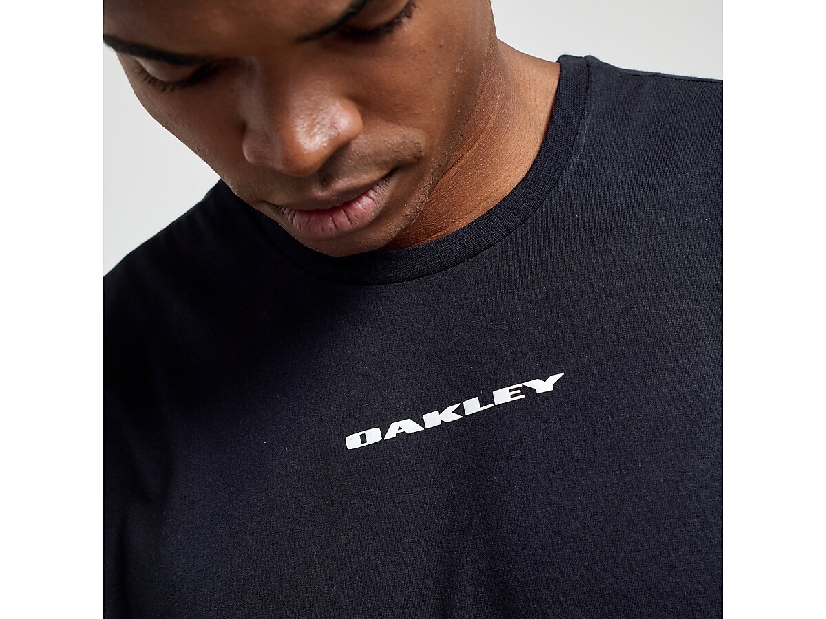 Camiseta Oakley Heritage Skull Tee - Color Sports