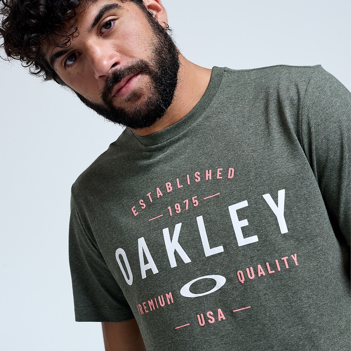 Oakley Camiseta Premium Quality - Branco/Branco | Oakley®