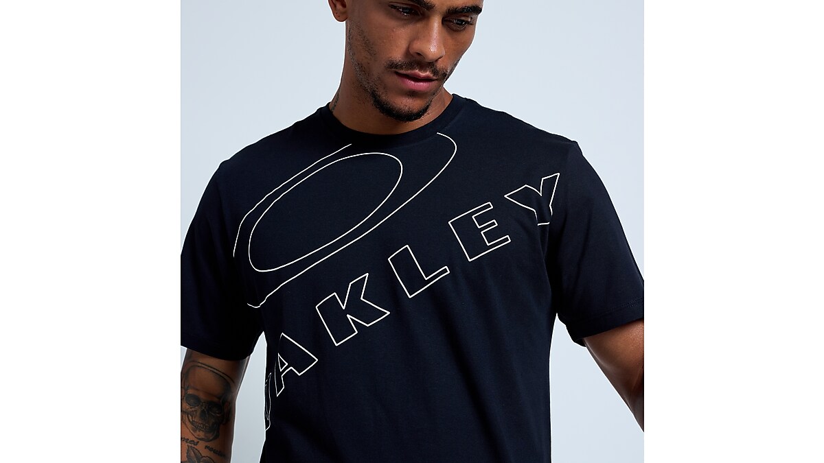 Camiseta Oakley Super Casual Graphic Blackout os melhores preços