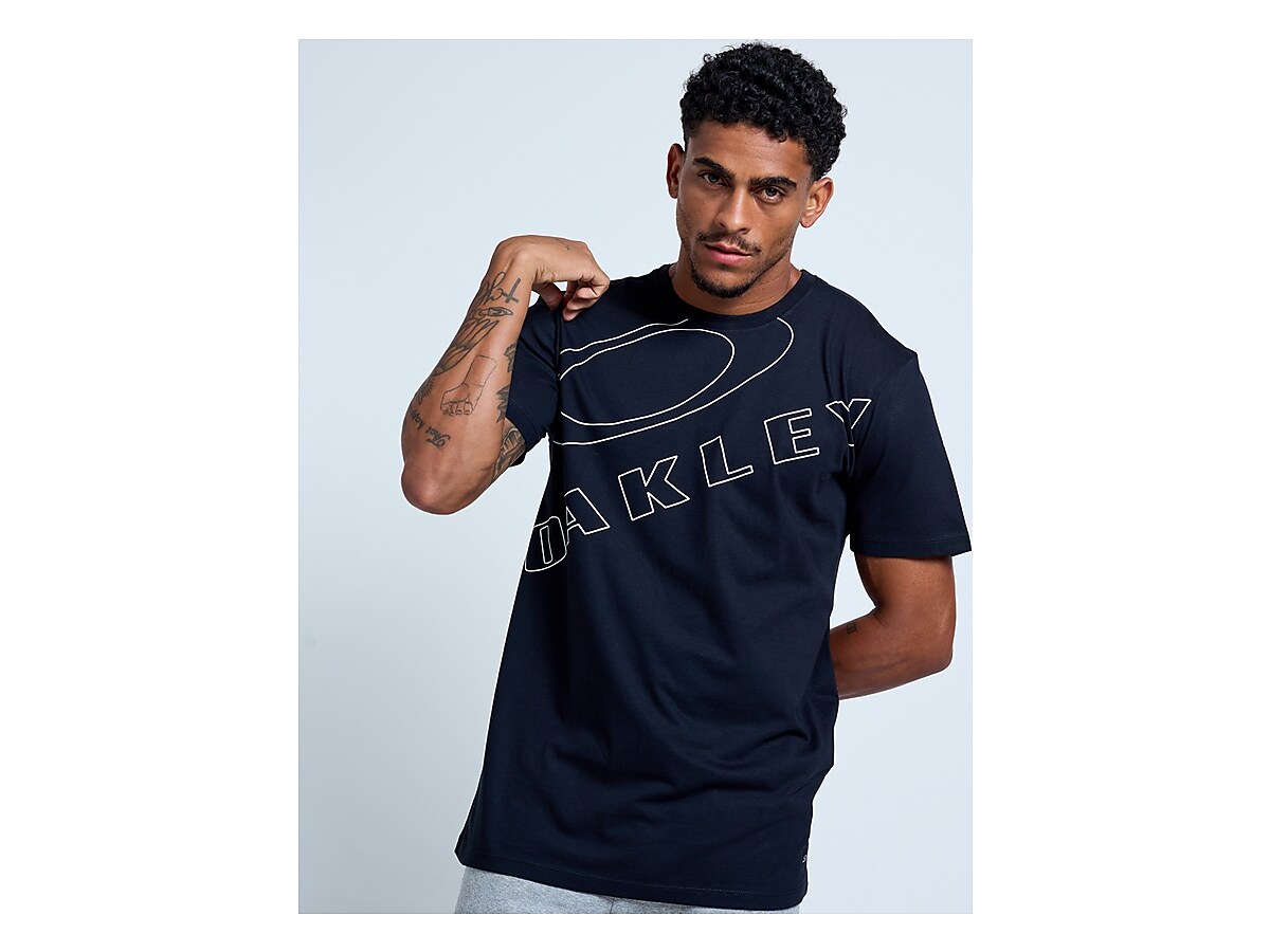 Camiseta Oakley Super Casual Graphic Blackout os melhores preços