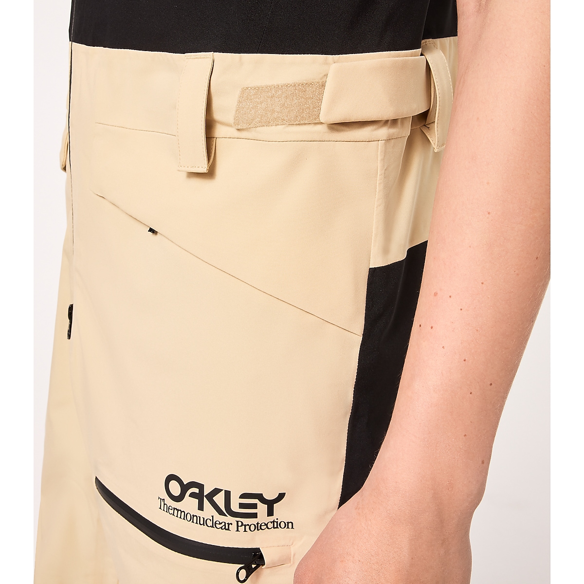 Oakley TNP Shell BIB - Humus | Oakley® PL Oakley TNP Shell BIB - Humus | Oakley® PL