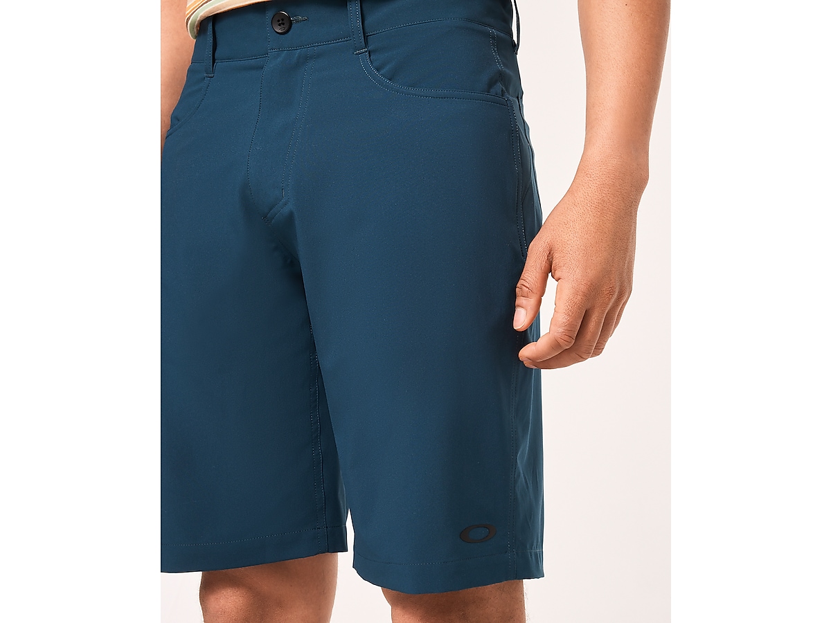 oakley base line hybrid 21 shorts