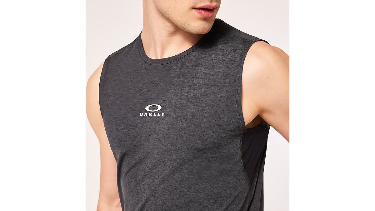 oakley sleeveless shirt