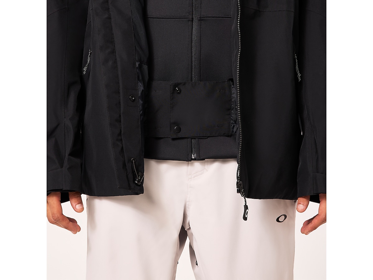Oakley Unbound Gore-Tex Shell Jacket in Blackout | Oakley® EU