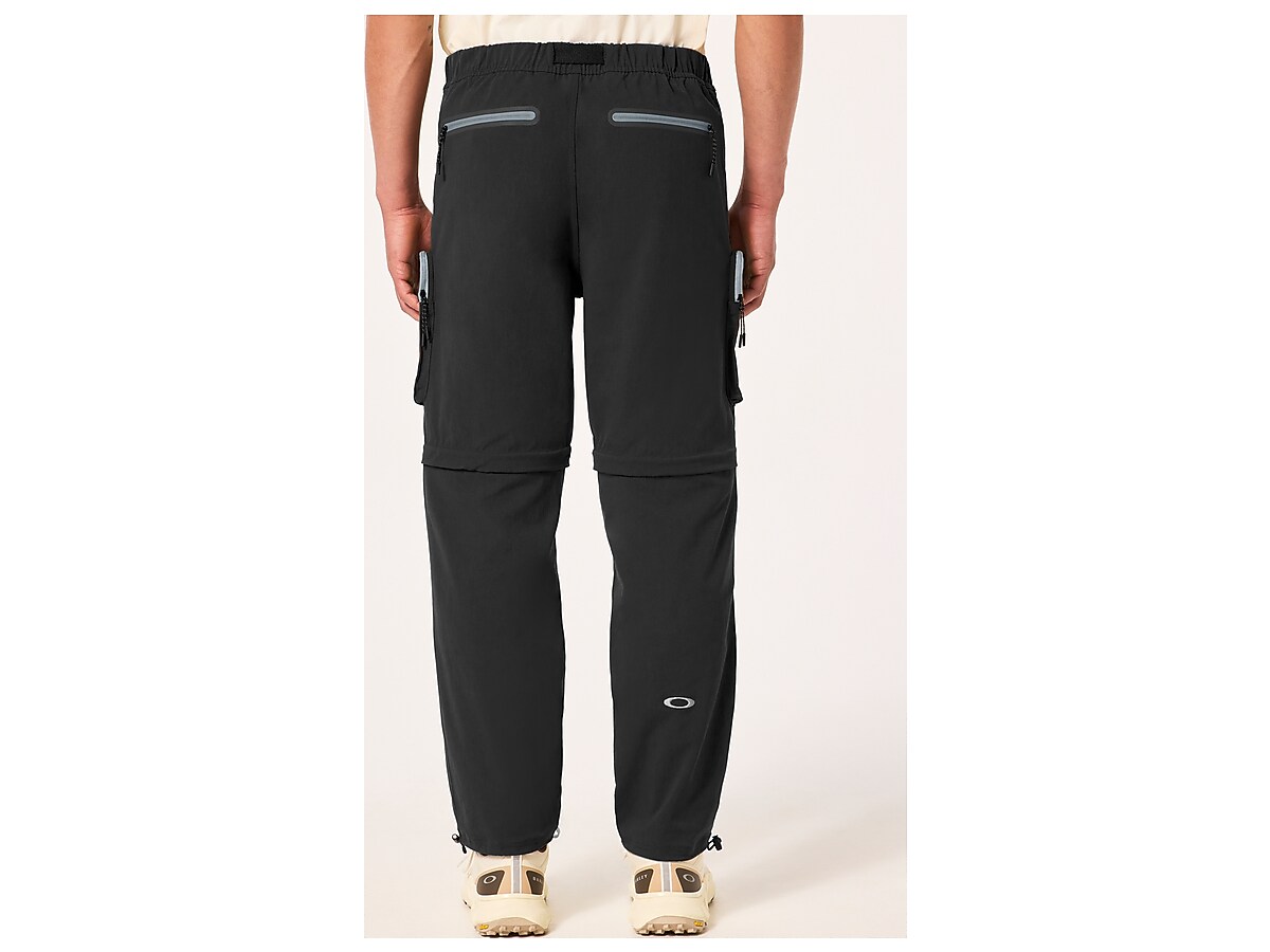 Oakley Latitude Convertible Pant - Blackout | Oakley® US