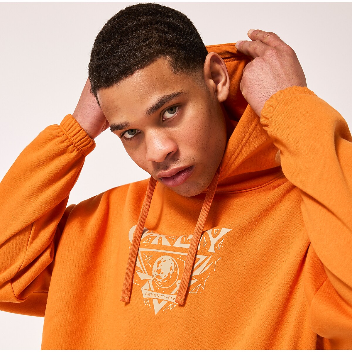 Oakley Lunaformic Hoodie - Burnt Orange - Oakley FR Store (French) |  Oakley® FR