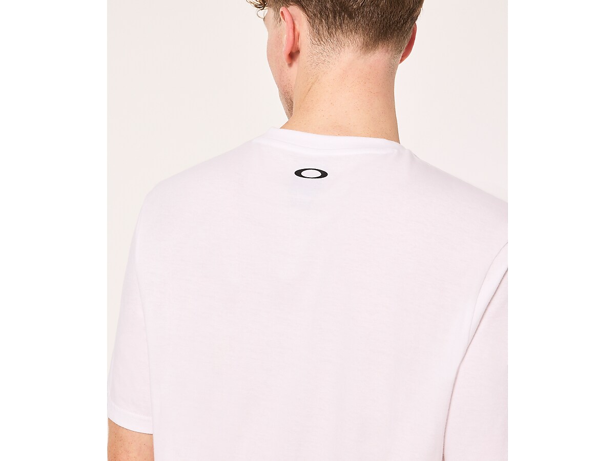 Camiseta Oakley Mountain Tee Branco