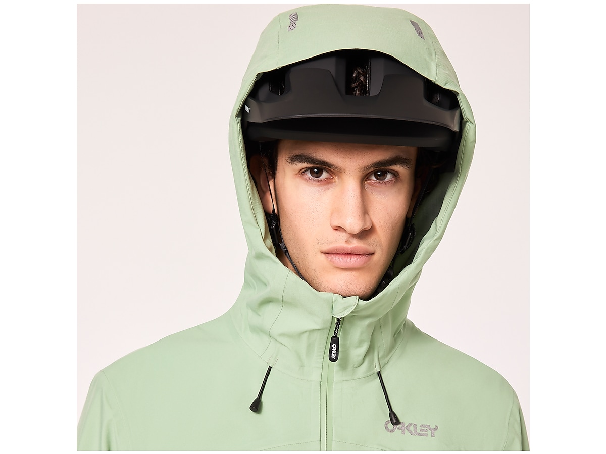 Oakley Elements Ultra Shell Jacket - New Jade | Oakley® EU