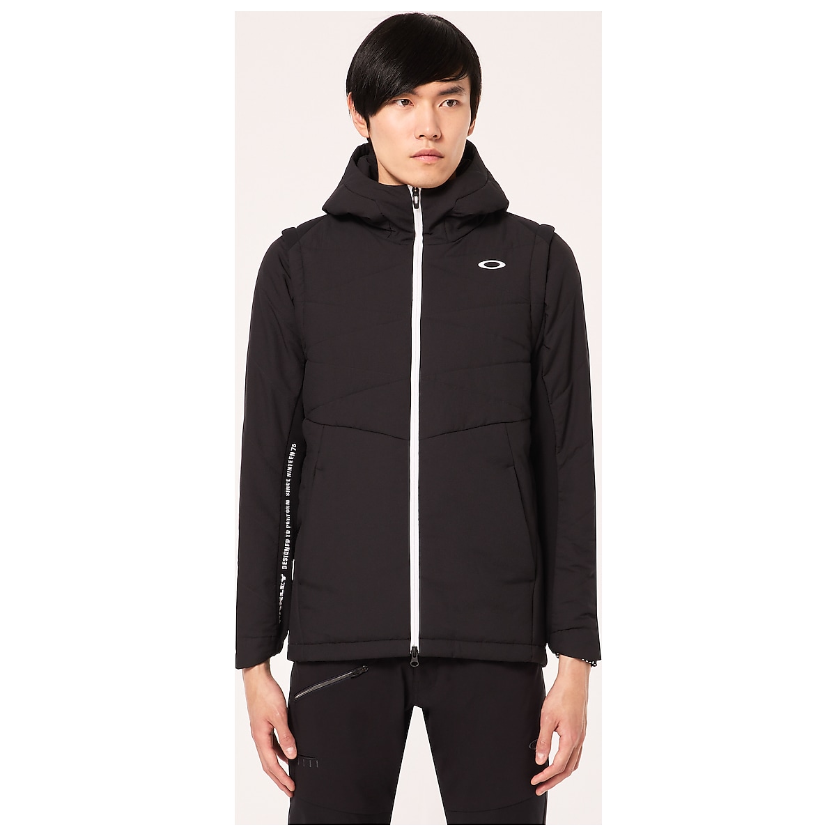 Oakley Oakley Uneven Puff Jacket 5.0 - Blackout | Oakley® 日本