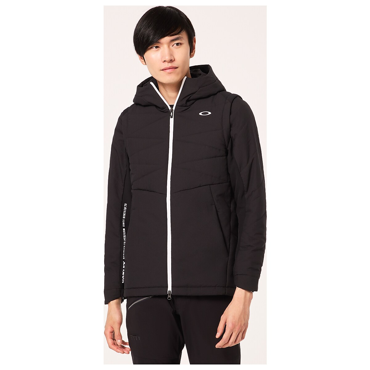 Oakley Oakley Uneven Puff Jacket 5.0 - Blackout | Oakley® 日本