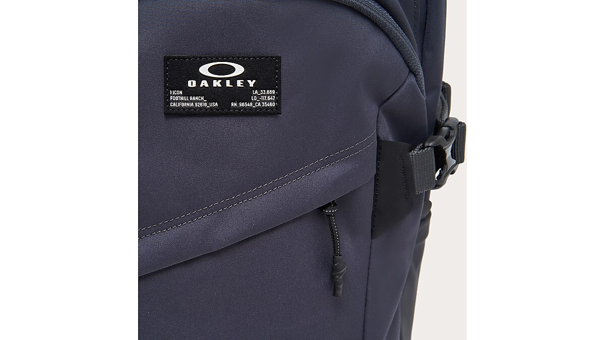 Oakley Essential Backpack M 7.0 Fw - Forged Iron | Oakley® 日本