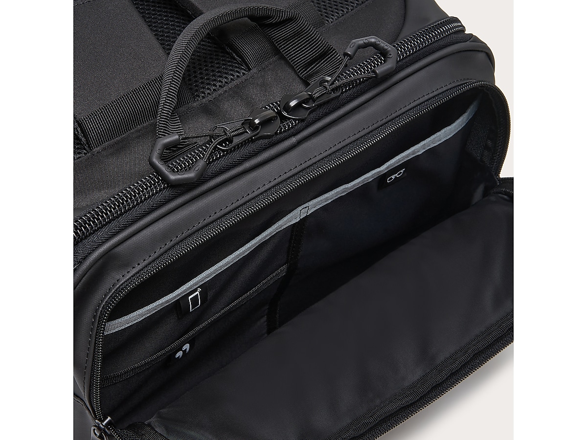 Oakley Enhance Backpack Xl 7.0 Fw - Black/White | Oakley® 日本