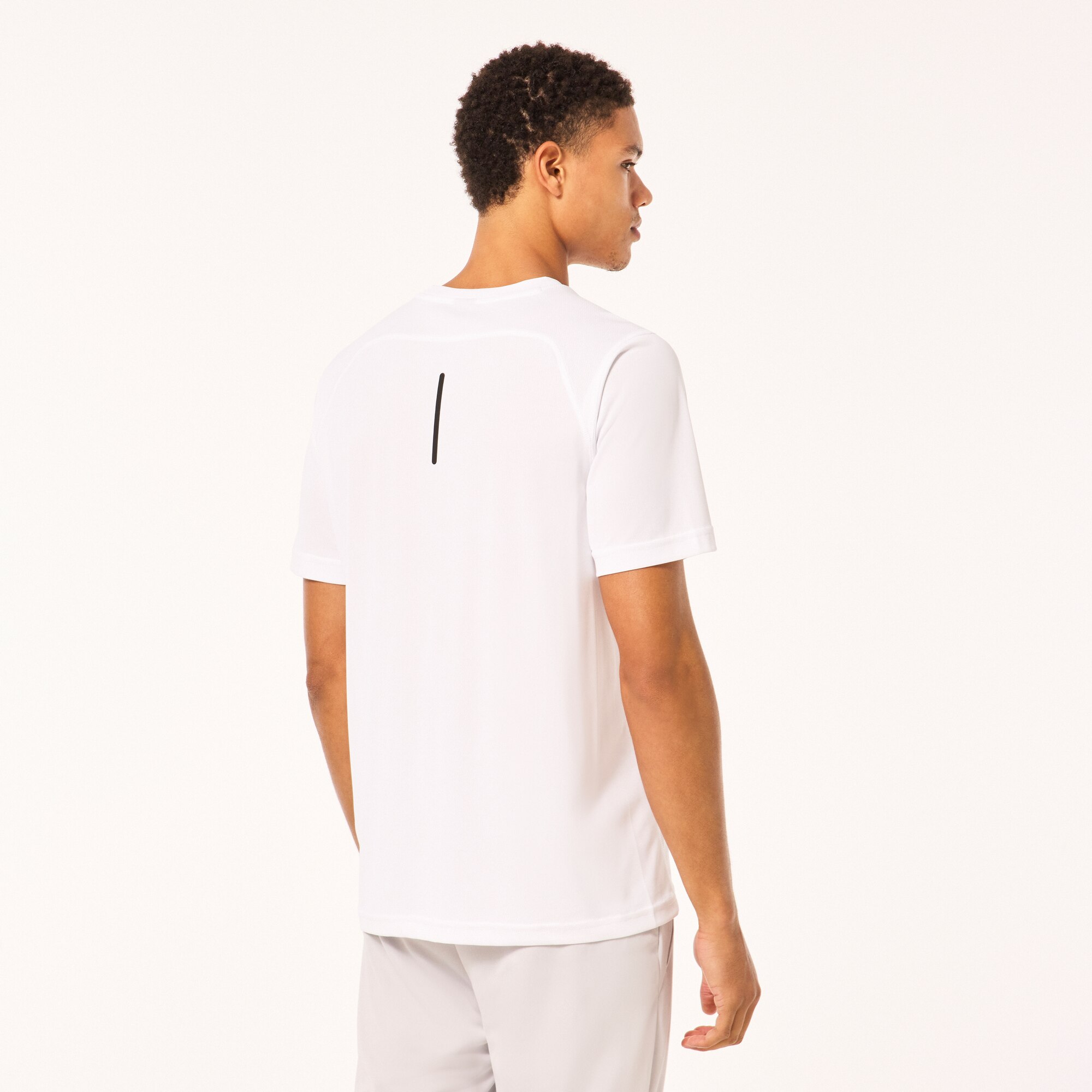 Oakley Foundational Training Short Sleeve Tee - White | Oakley US Store