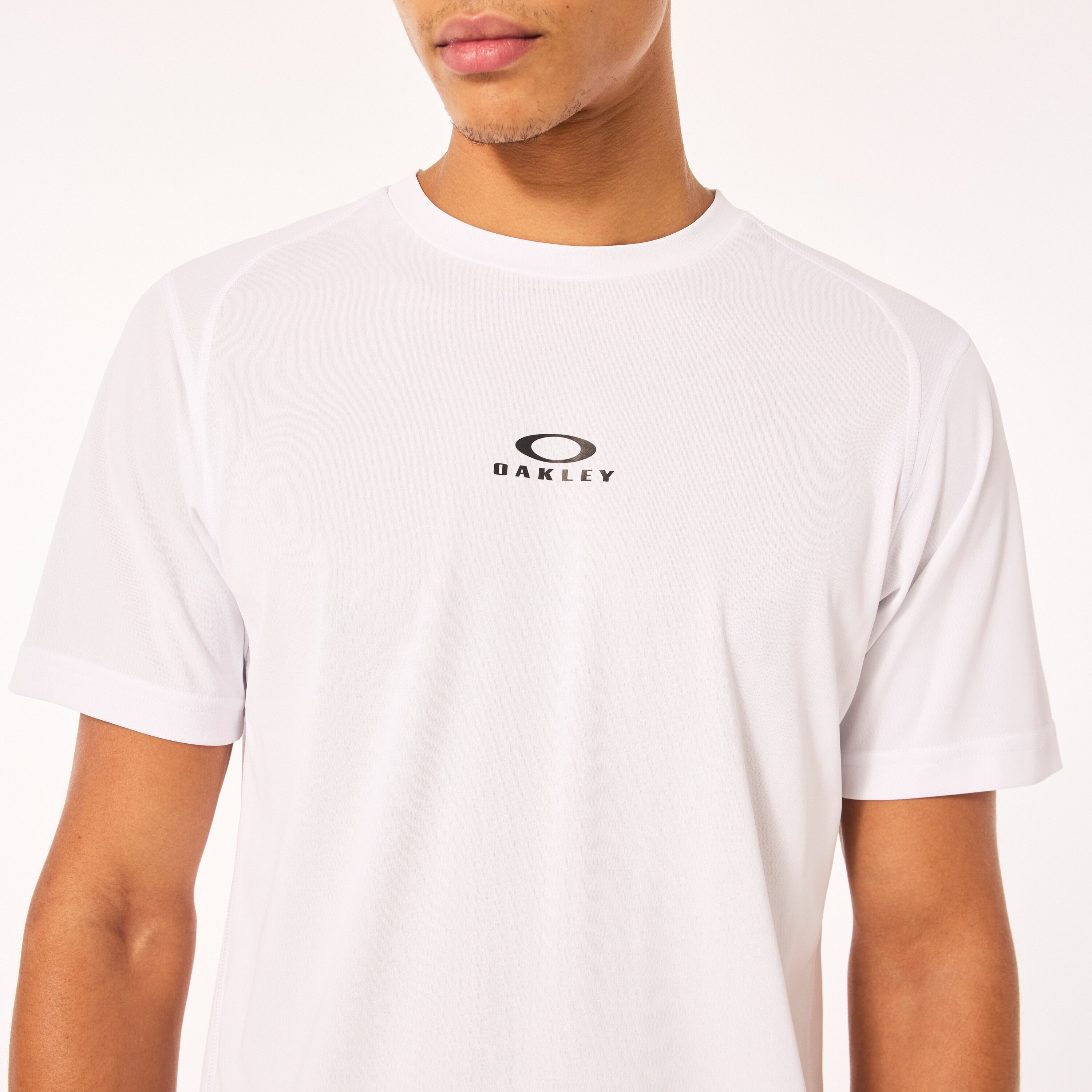 Oakley Foundational Training Short Sleeve Tee - White | Oakley US Store