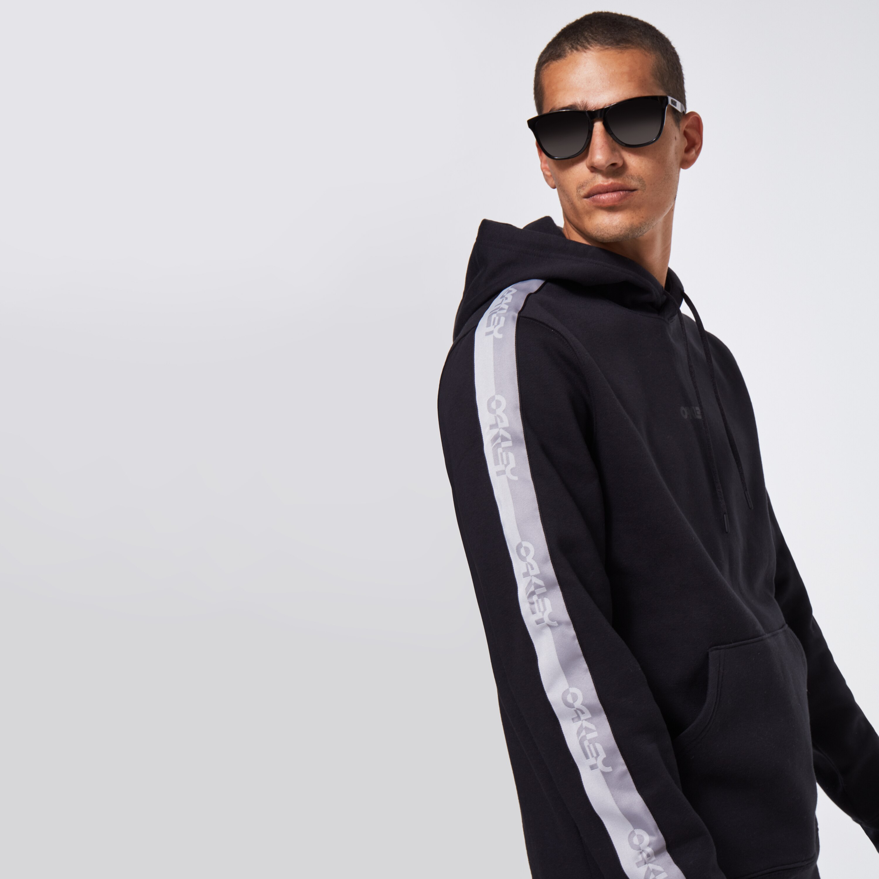 oakley windbreaker sunglasses