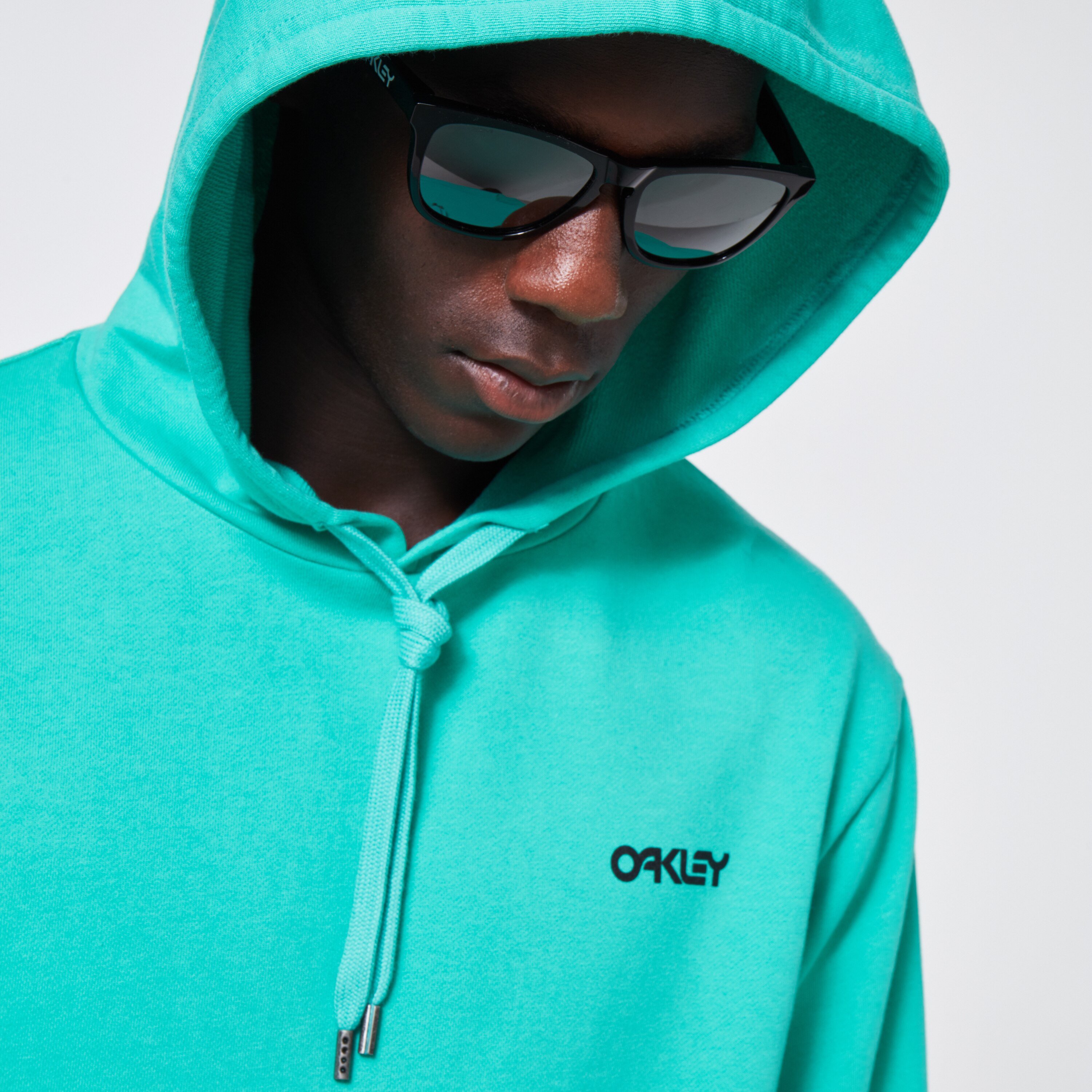 oakley thermonuclear protection hoodie