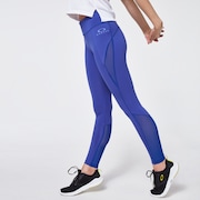 Essential Mesh Panel Tight Essential Mesh Panel Tight