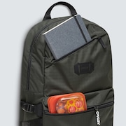 Street Backpack 2.0 - Dark Olive Green