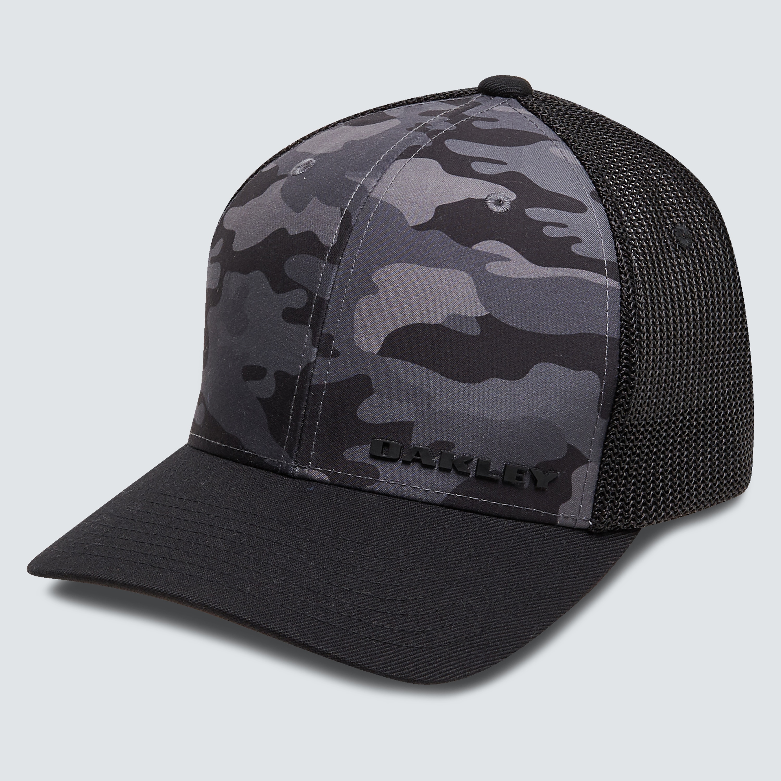 oakley trucker cap