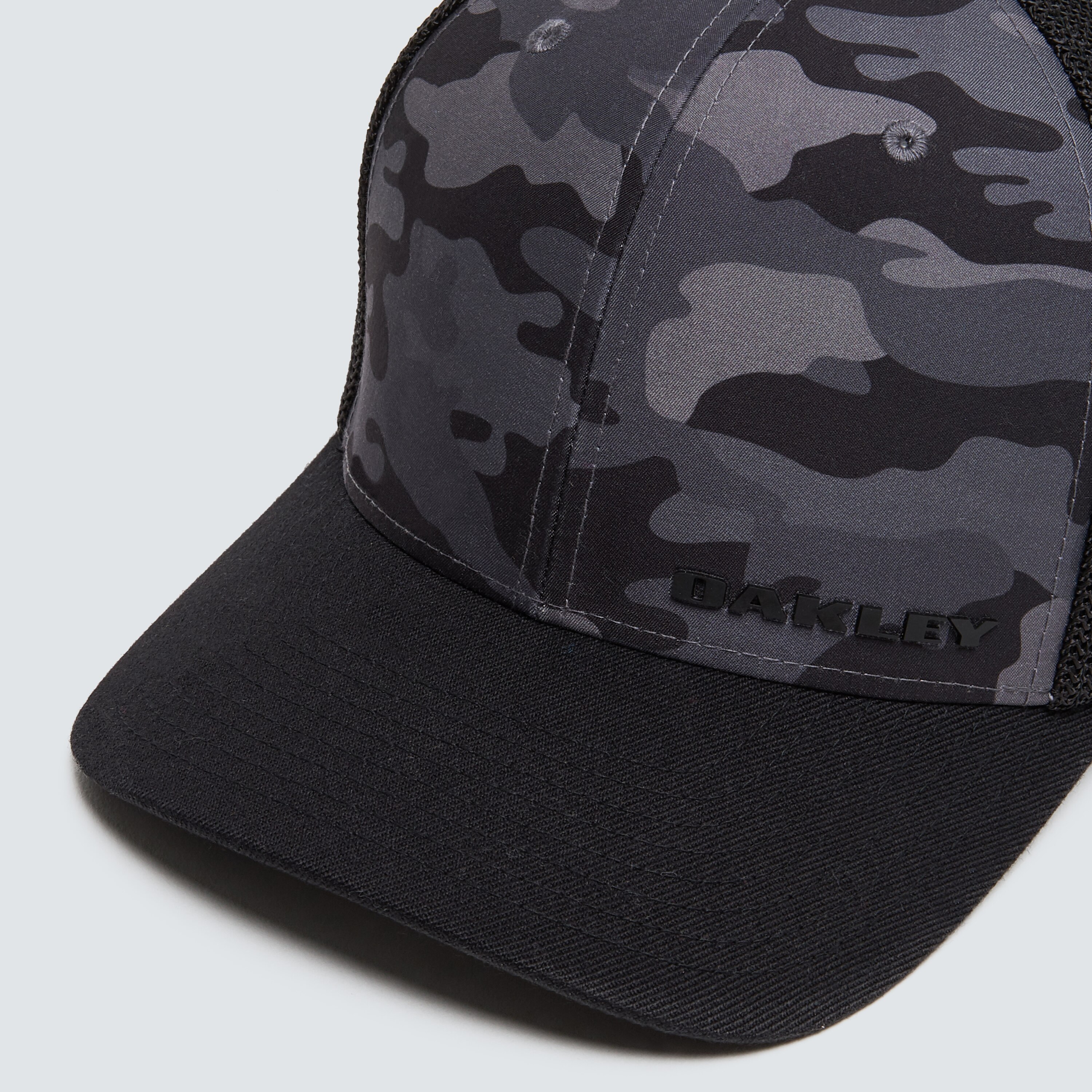 oakley camo cap