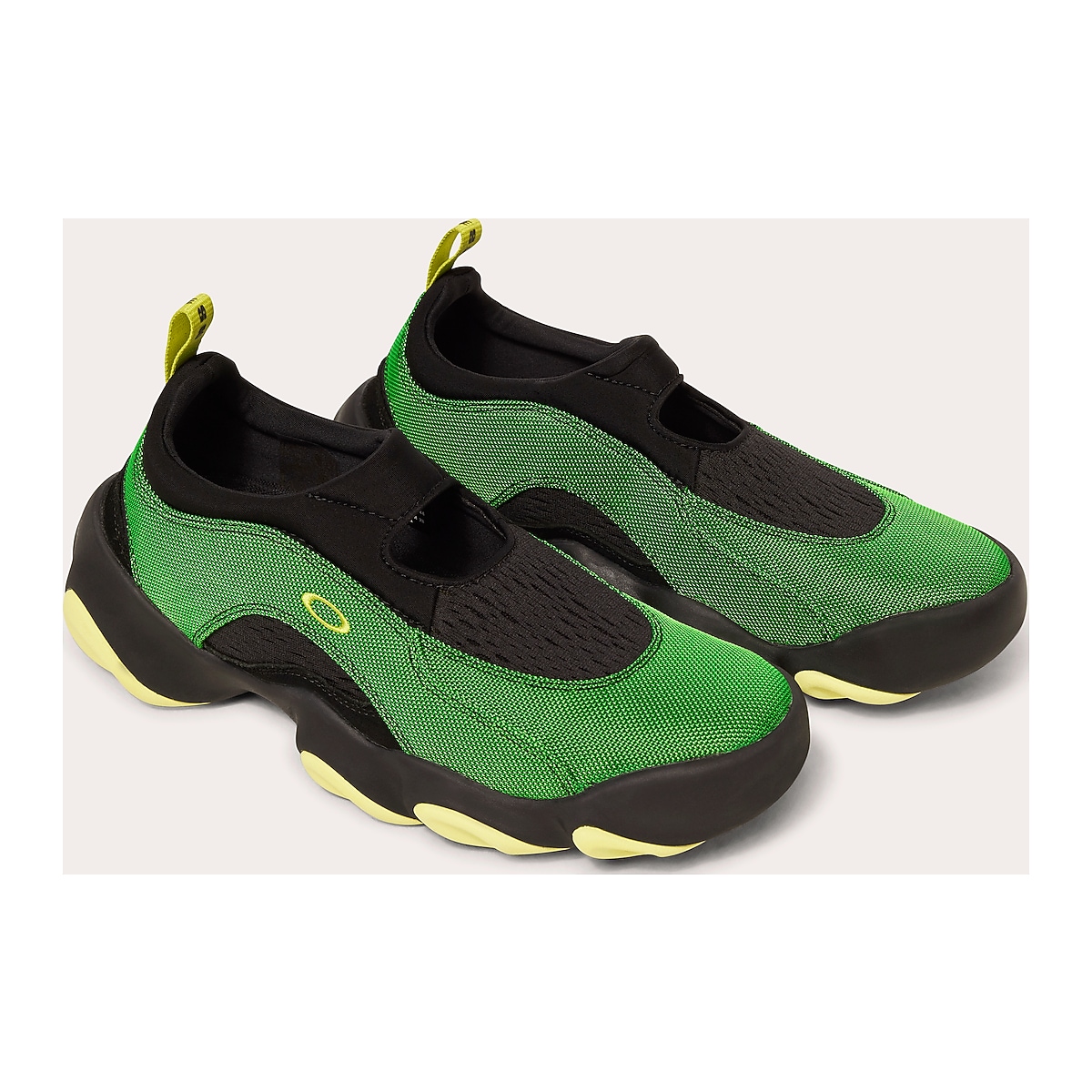 Oakley Factory Team Flesh Sandal in Neon Green | Oakley® EU
