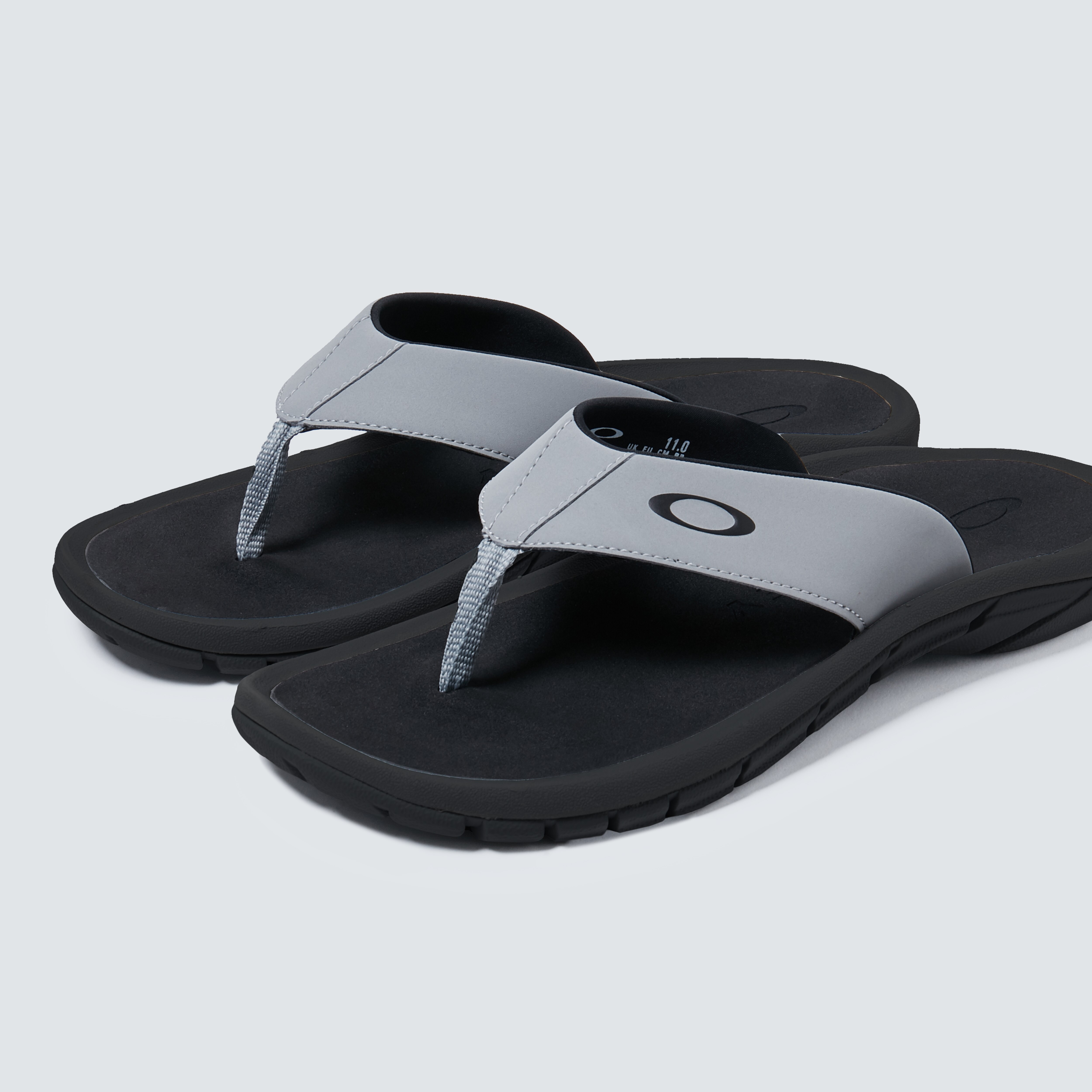 oakley slipper