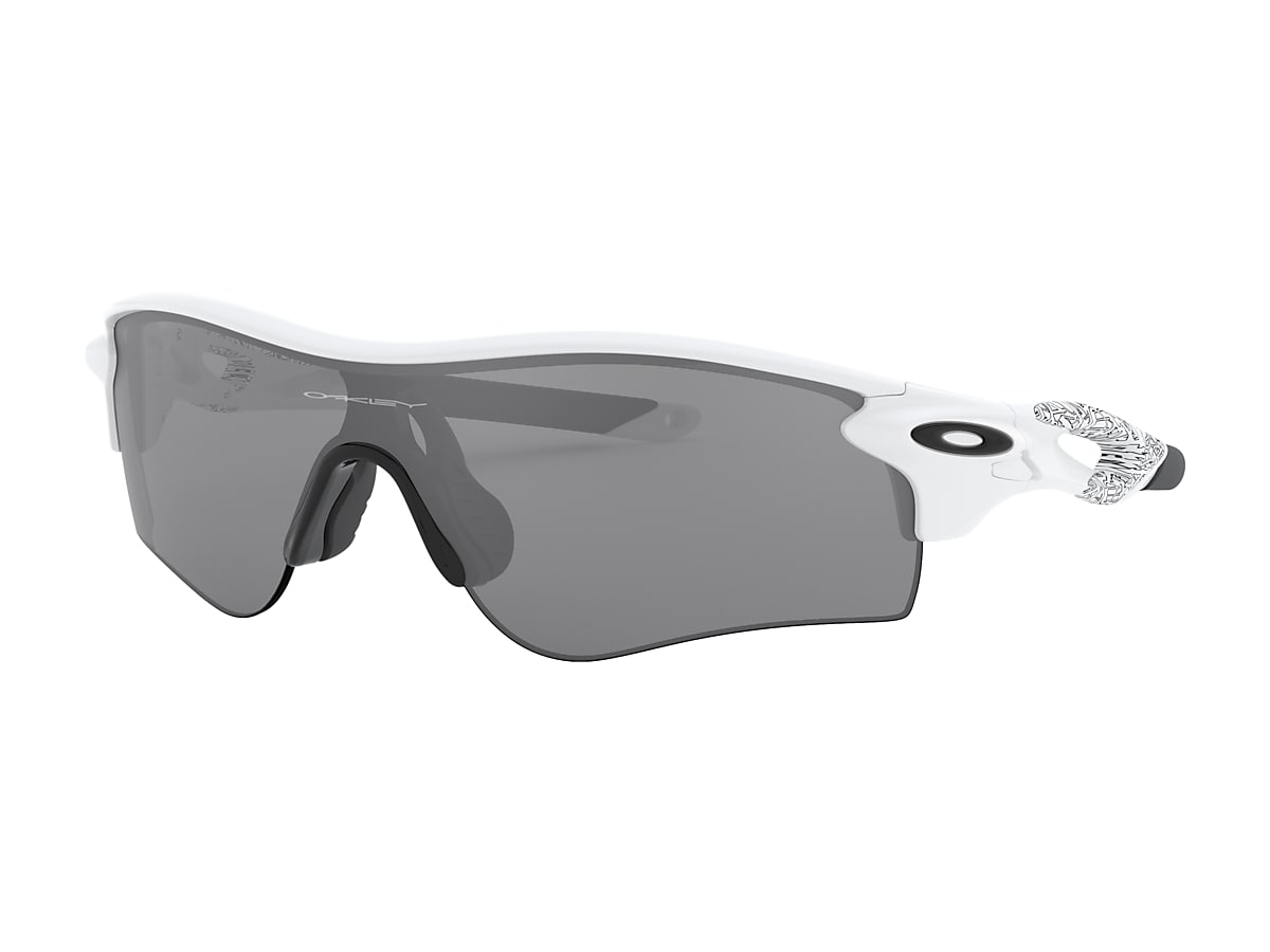 Oakley Men's RadarLock® Path® (Low Bridge Fit) Sunglasses