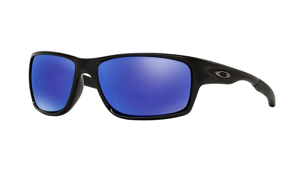 Canteen Violet Iridium Polarized Lenses, Polished Black Frame Sunglasses |  Oakley® AU