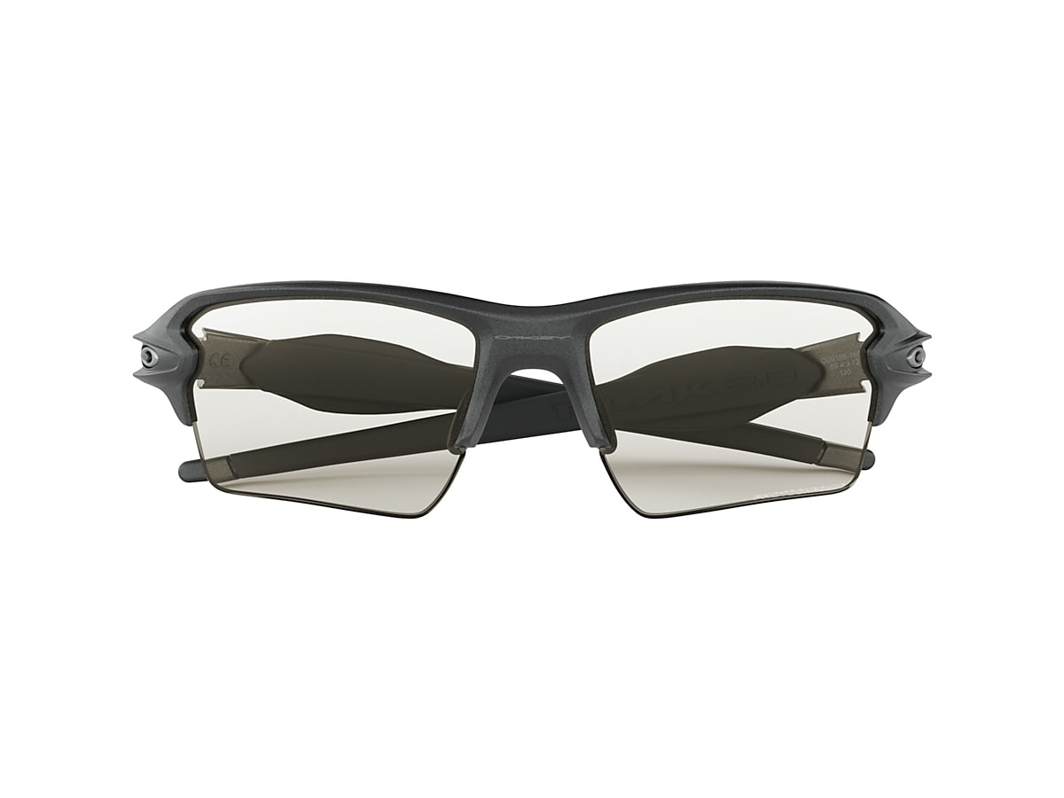 Oakley – Flak 2.0 XL Clear Photochromic Lenses Matte Black Frame