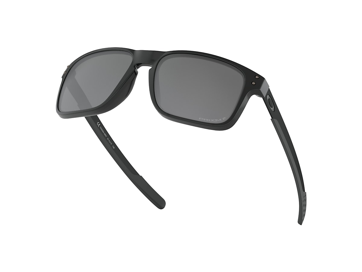 Oakley 0OO9384 Sunglasses in Black