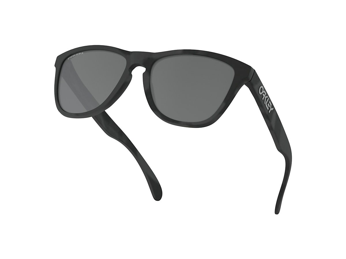 Frogskins™ (Low Bridge Fit) Prizm Black Lenses, Black Camo Frame Sunglasses  | Oakley® AU