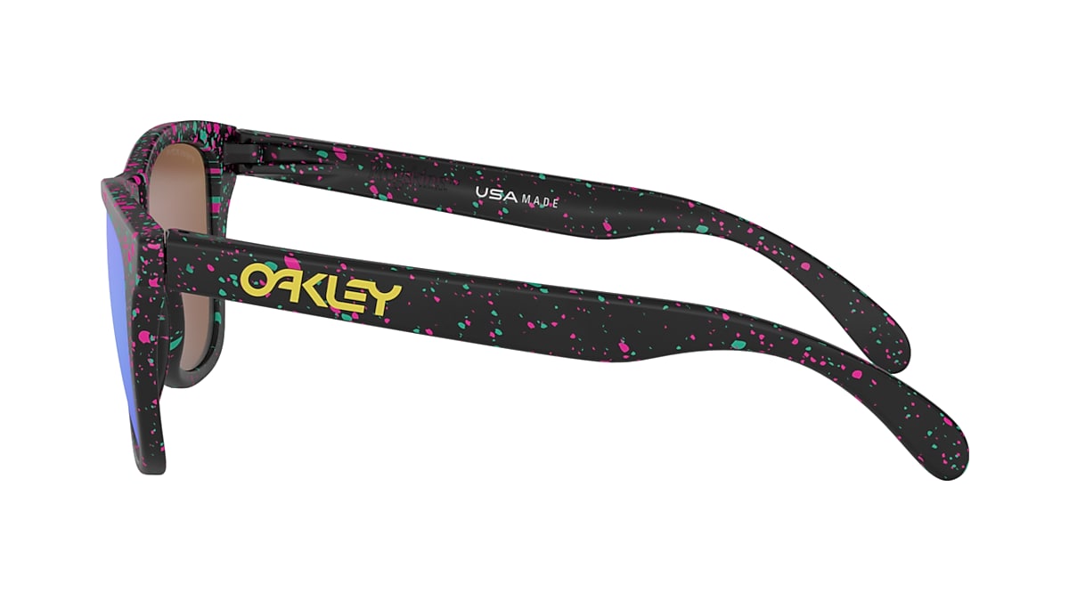 Frogskins™ Splatterfade Collection Prizm Sapphire Lenses, Splatter Black  Frame Sunglasses | Oakley® SE