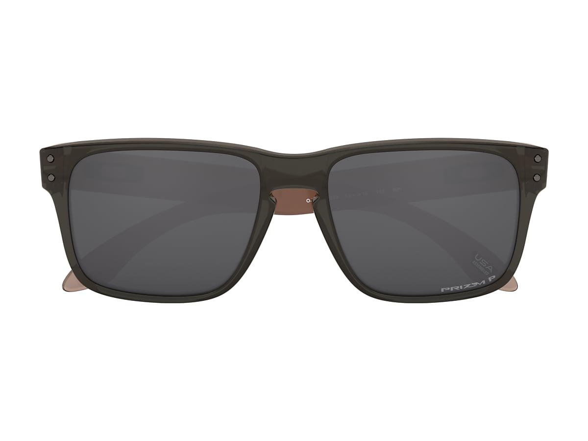 Holbrook™ XS (Youth Fit) Prizm Black Polarized Lenses, Translucent Grey  Smoke Frame Sunglasses | Oakley® EU