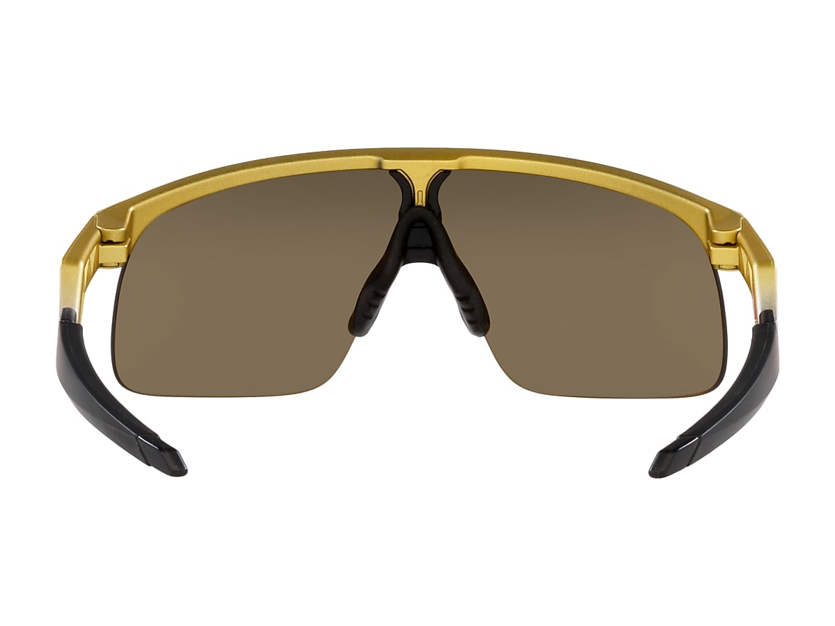 Oakley Resistor Patrick Mahomes II Gold Prizm 24K Kids Eyewear / Ref:  OJ9010-0823