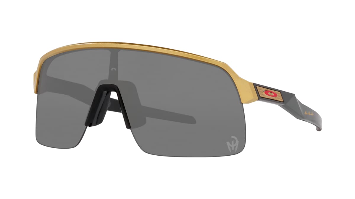 Sutro Lite Patrick Mahomes II Collection Prizm Black Lenses, Olympic Gold  Frame Sunglasses | Oakley® PT